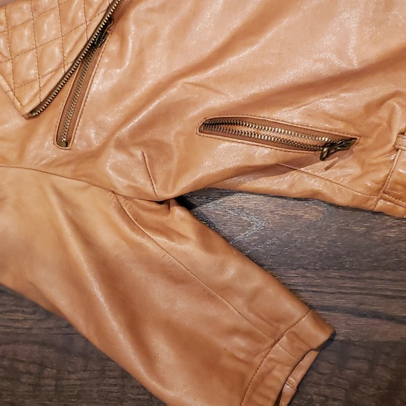Leather jacket - Picture 2 of 5